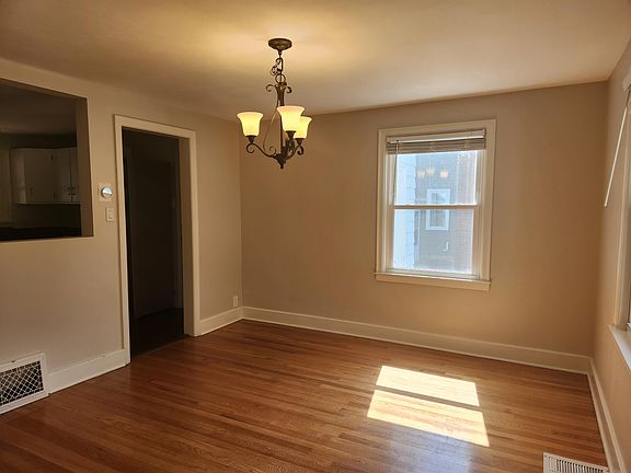 3rd image of 205 Palmer Dr