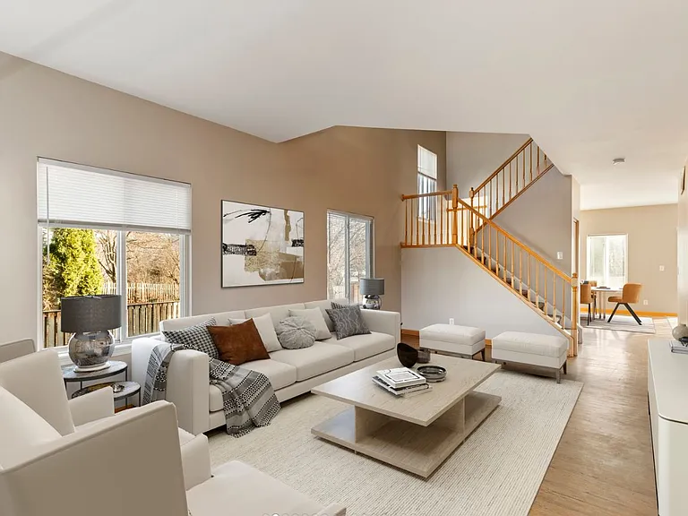 22311 W Niagara Ct — Photo 2
