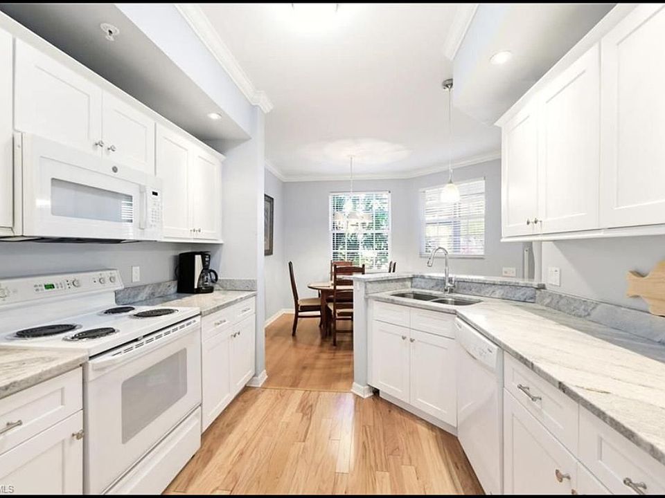 2nd image of 600 L Ambiance Cir #102