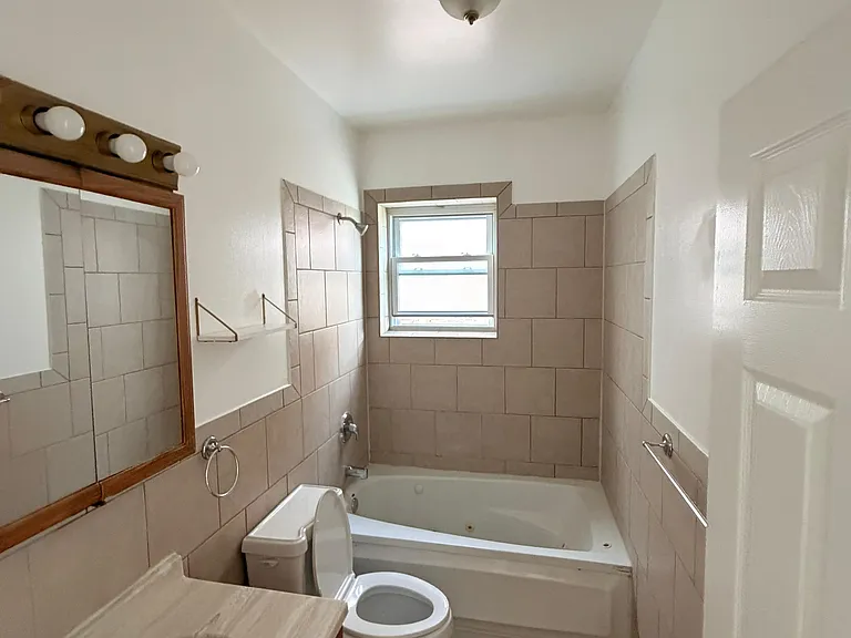 3536 W Monroe St #3W — Photo 7