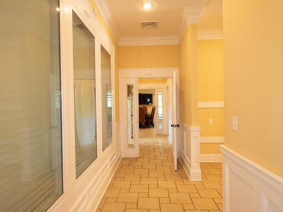5th image of 205 Torrington Blvd