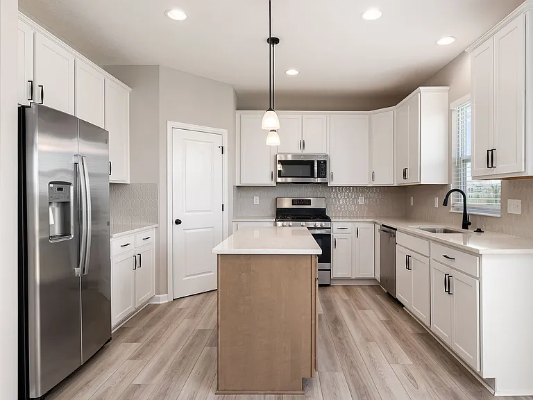 3665 Mantle Dr — Photo 16