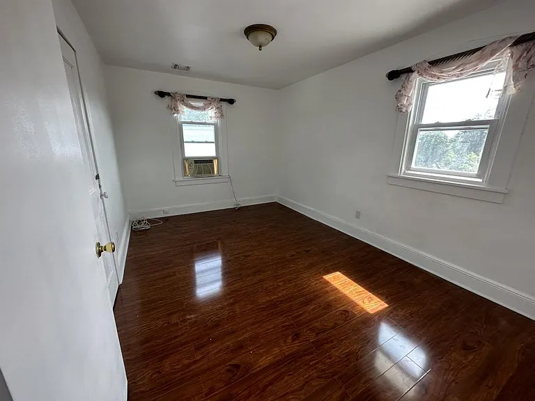 58 S Farview Ave — Photo 5