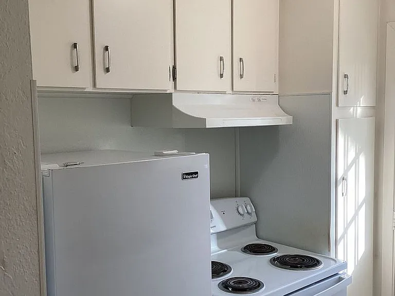 1535 South Ave #B — Photo 9