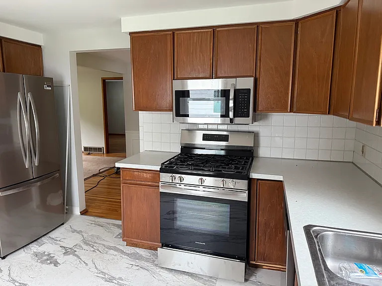 67 Princeton Pl #2 — Photo 15