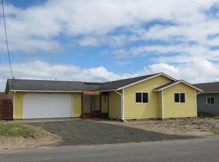 1910 NW Bridgeview Dr, Waldport, OR 97394