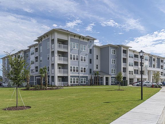 2nd image of 915 Brentmoor Dr #3201