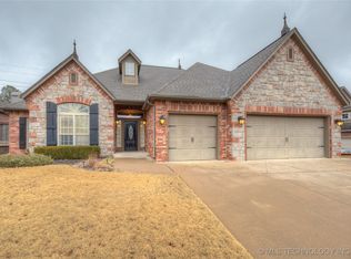 7755 S Frisco Ave, Tulsa, OK 74132