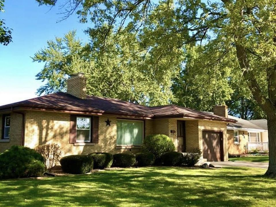 1st image of 611 Stockton Heights Dr