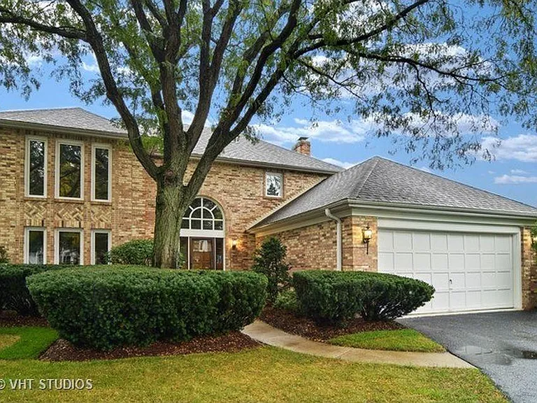 173 Stonegate Ct — Photo 1