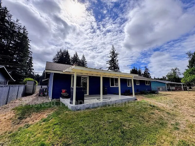 2270 Madrona Dr SE — Photo 18
