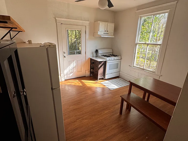 185 Flora Ave NE — Photo 6