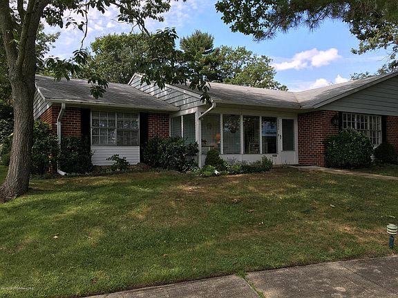 5th image of 1212A Shetland Dr