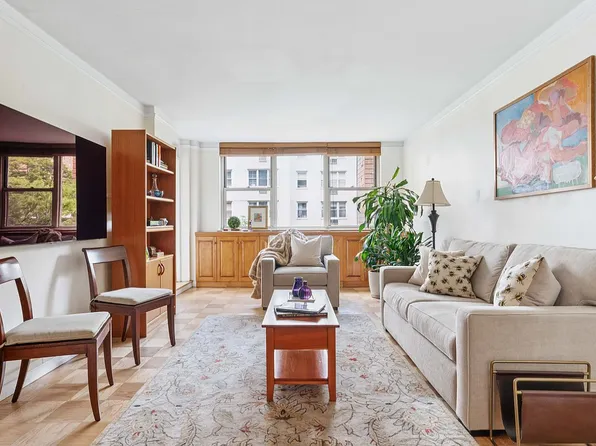 222 E 80th St APT 6C, New York, NY 10075