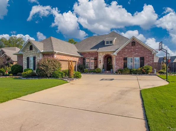 4820 Westin Park Dr, Conway, AR 72034