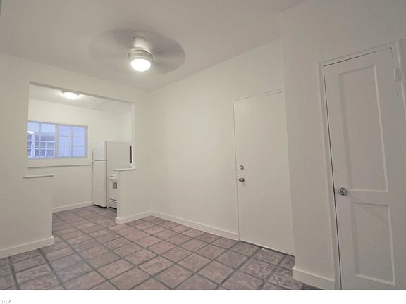 4th image of 952 Meridian Ave APT 12
