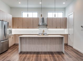 1715 Novela Way, Dallas, TX 75215