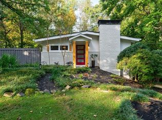 2741 Cove Cir, Atlanta, GA 30319