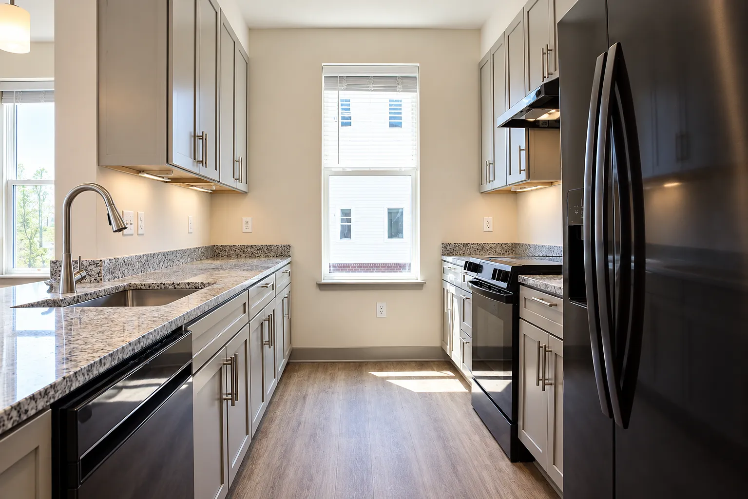 Atlantic Boulevard Apartments — Photo 1