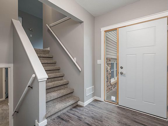 4th image of 2104 Fair St