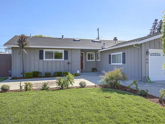 2nd image of 2614 Aragon Way