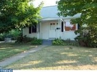 21 Collins Rd, Hamilton, NJ 08619