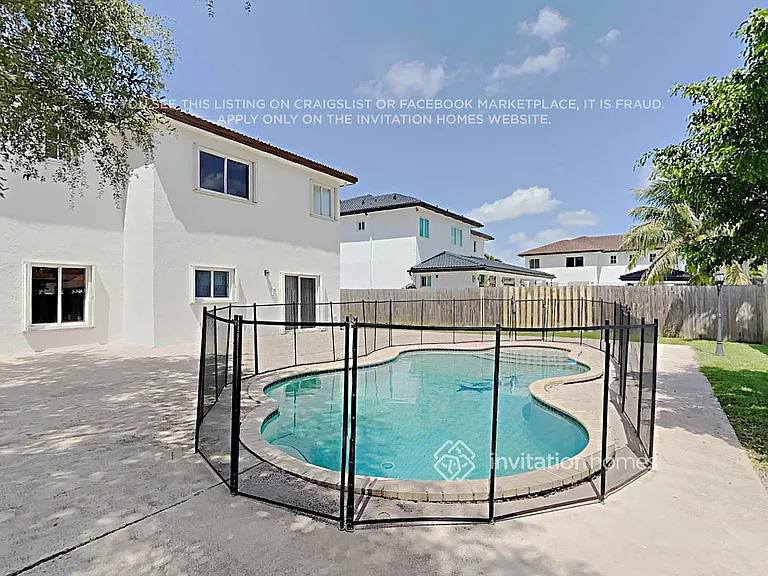 15680 SW 20th Way — Photo 20