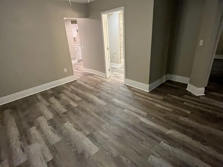 203 E Culton St #B — Photo 9