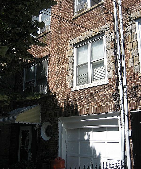 1st image of 3182 46th St