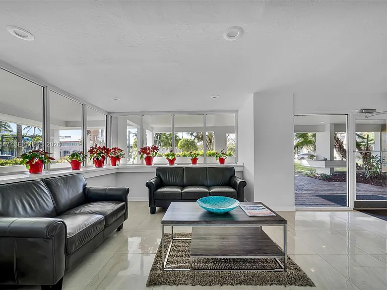 555 Crandon Blvd #53 — Photo 15