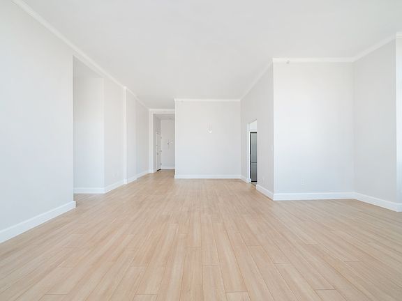 5th image of 140 Riverside Blvd APT 2601