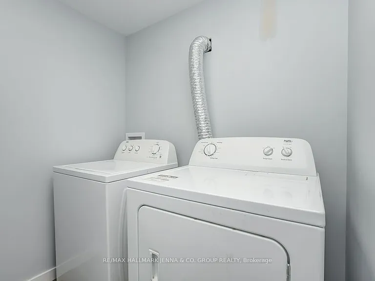 21 Saint Remy Dr #B — Photo 16