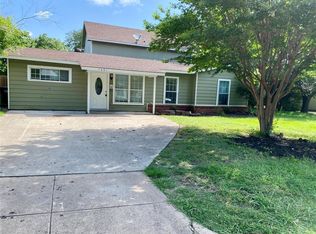 1601 Elaine Pl, Fort Worth, TX 76106