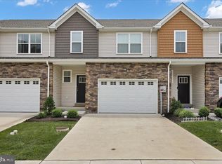 110 Staplehill Ct, Reading, PA 19608