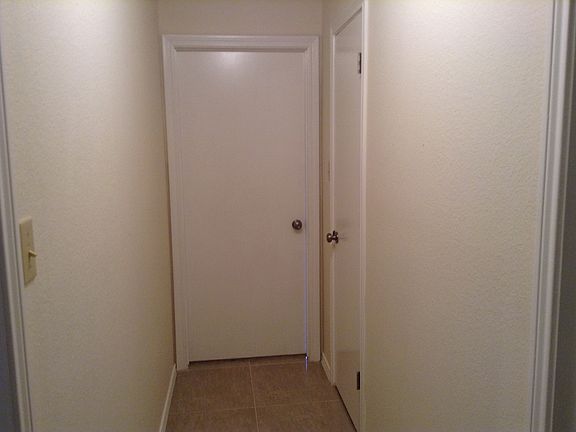 Hallway to front bedroom