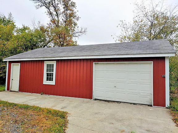 3rd image of 20723 County Road 82 NW