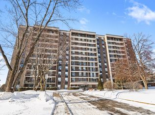 2400 Virginia Dr #606, Ottawa, ON K1H 8L3