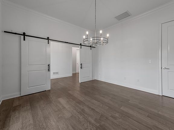 5th image of 385 Weston Park