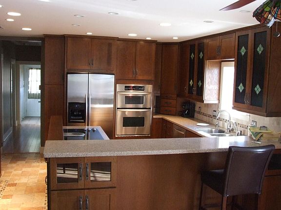 4th image of 2471 Altura Ave