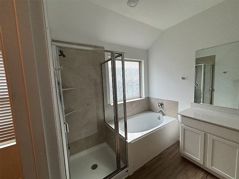 1739 Sahara Dr — Photo 11
