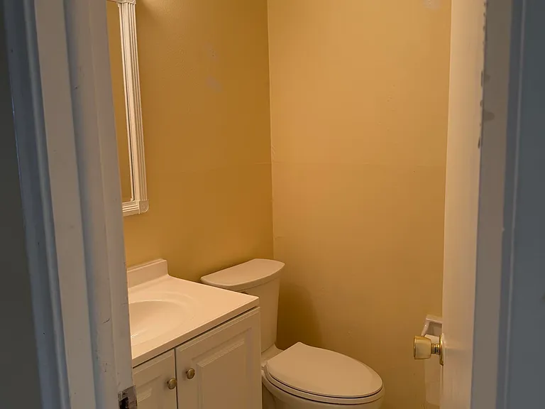 707 High Point Blvd N #C — Photo 10