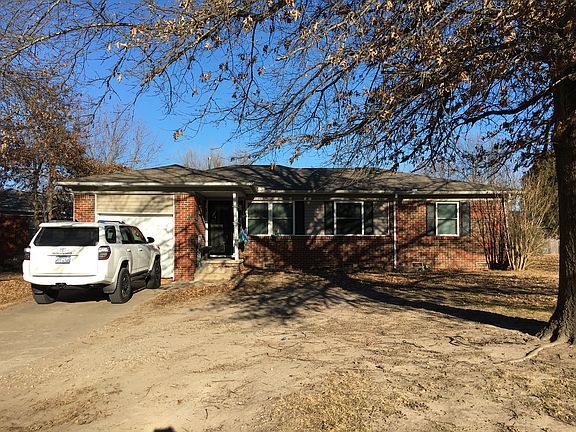 2nd image of 301 N Fairland St