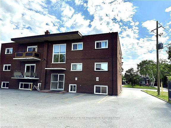 5th image of 286 Vine St #4