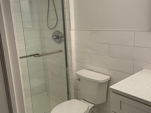 5th image of 51 Dunston Ave Floor 2