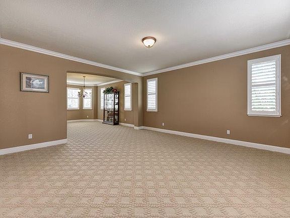 4th image of 295 Fetter Ct