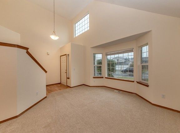 5th image of 18308 70th Avenue Ct E