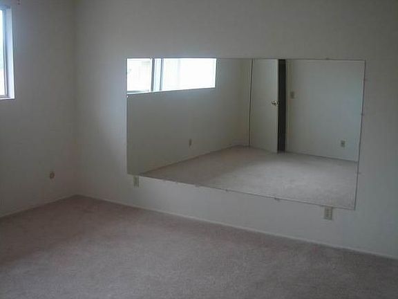 4th image of 909 N Fig St APT E