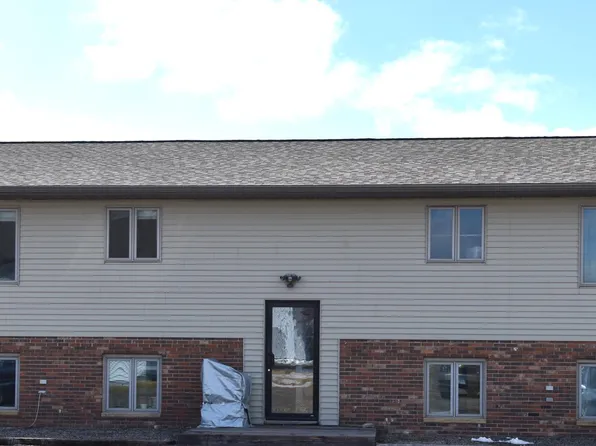 163 W Iowa Ave, Newfolden, MN 56738