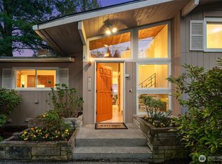 16336 34th Ave NE, Lake Forest Park, WA