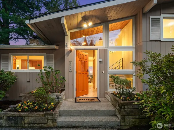 16336 34th Avenue NE, Lake Forest Park, WA 98155
